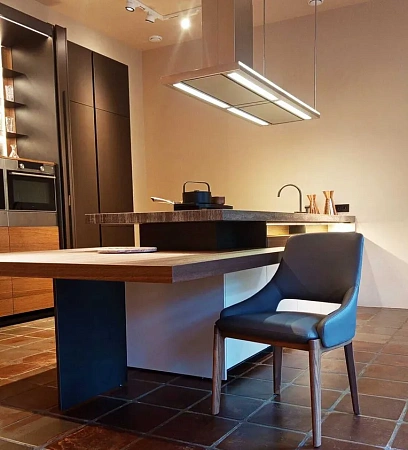 Стул Devon MOLTENI цвет Thermo oak